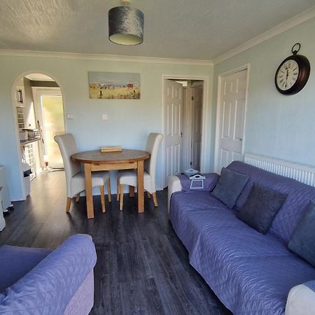 Ranger - Snowdon Cabins Holiday Let Caernarfon Caeathro ภายนอก รูปภาพ